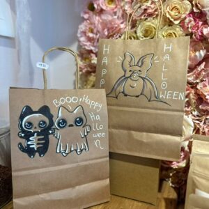 Halloween Mystery Bag, 2 x 100g + 3 x 25 g Tee, nicht frei wählbar, jede Tüte anderes Design